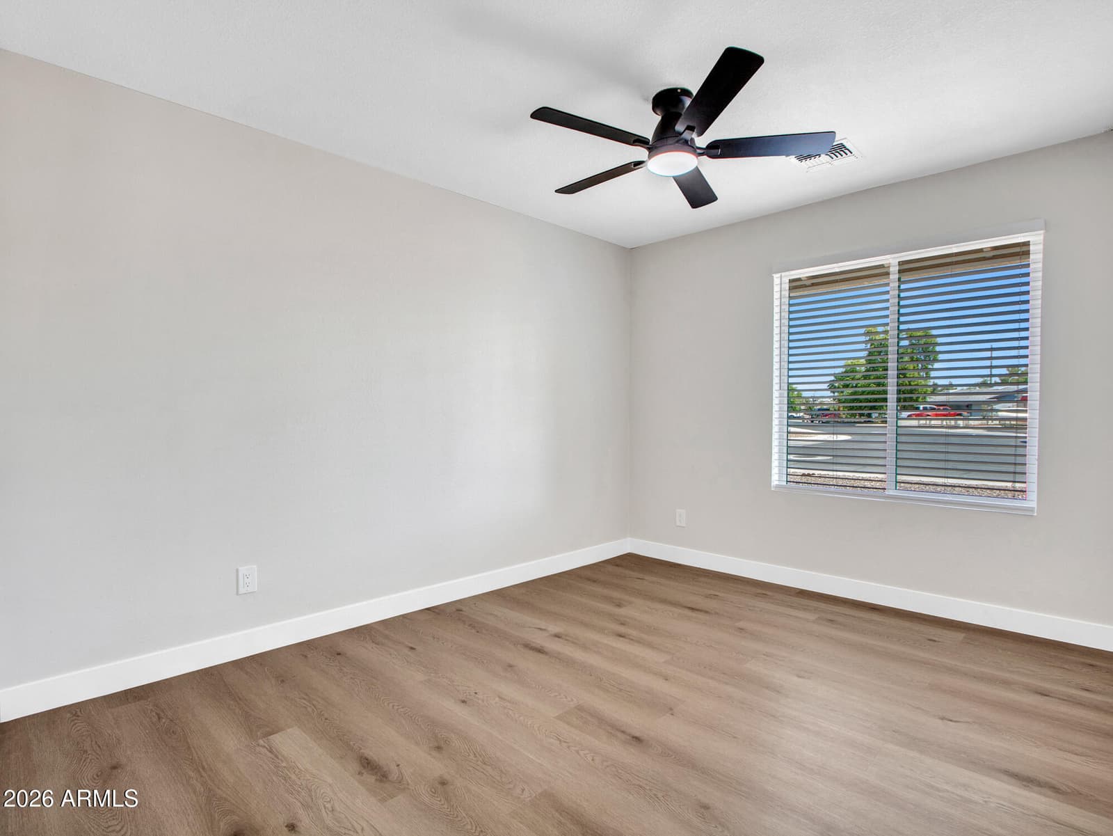 4915 W SHANGRI LA Road, Glendale, AZ 85304 — photo 40 of 61