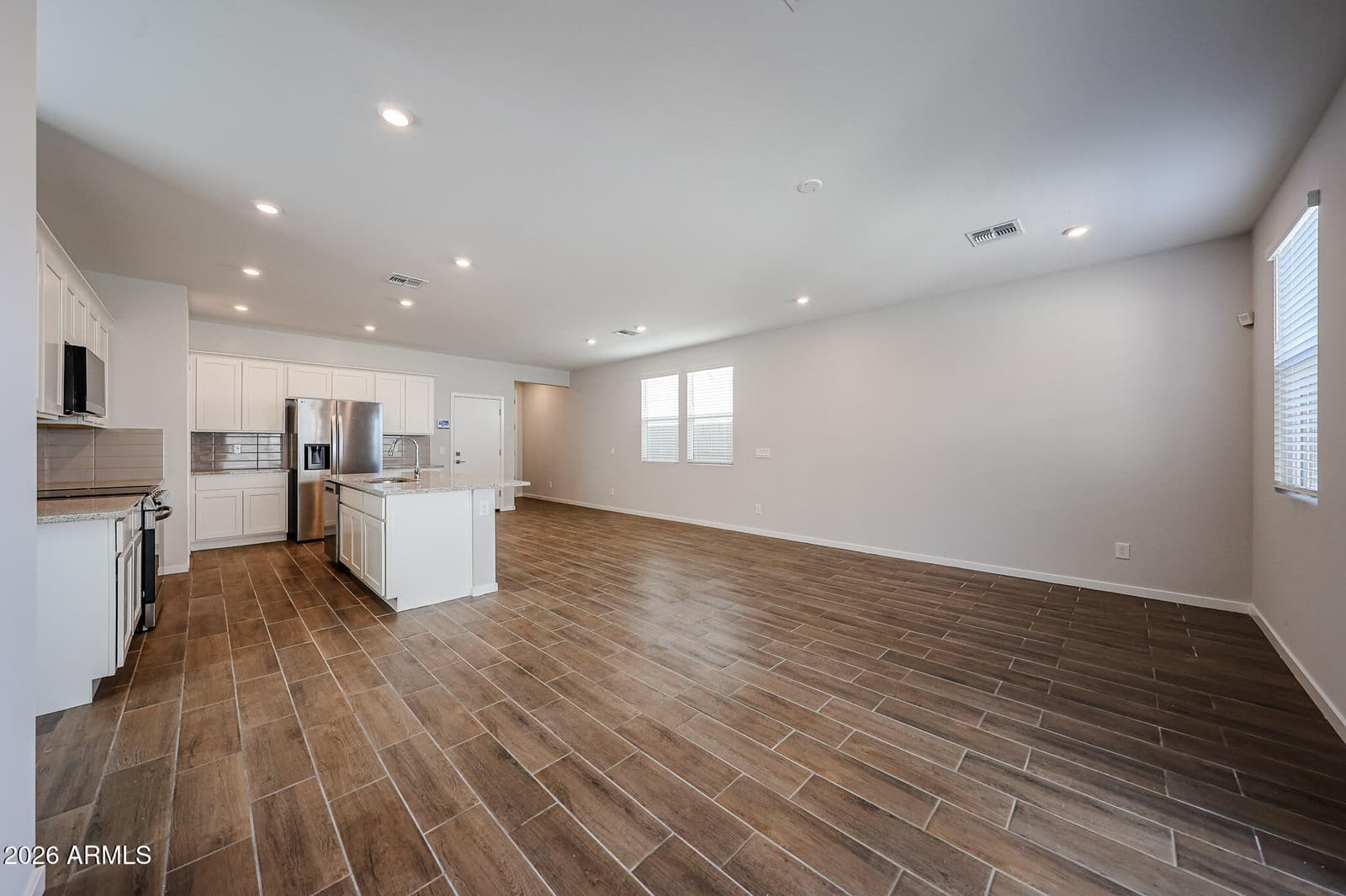 17371 W VILLA HERMOSA Lane, Surprise, AZ 85387 — photo 4 of 47