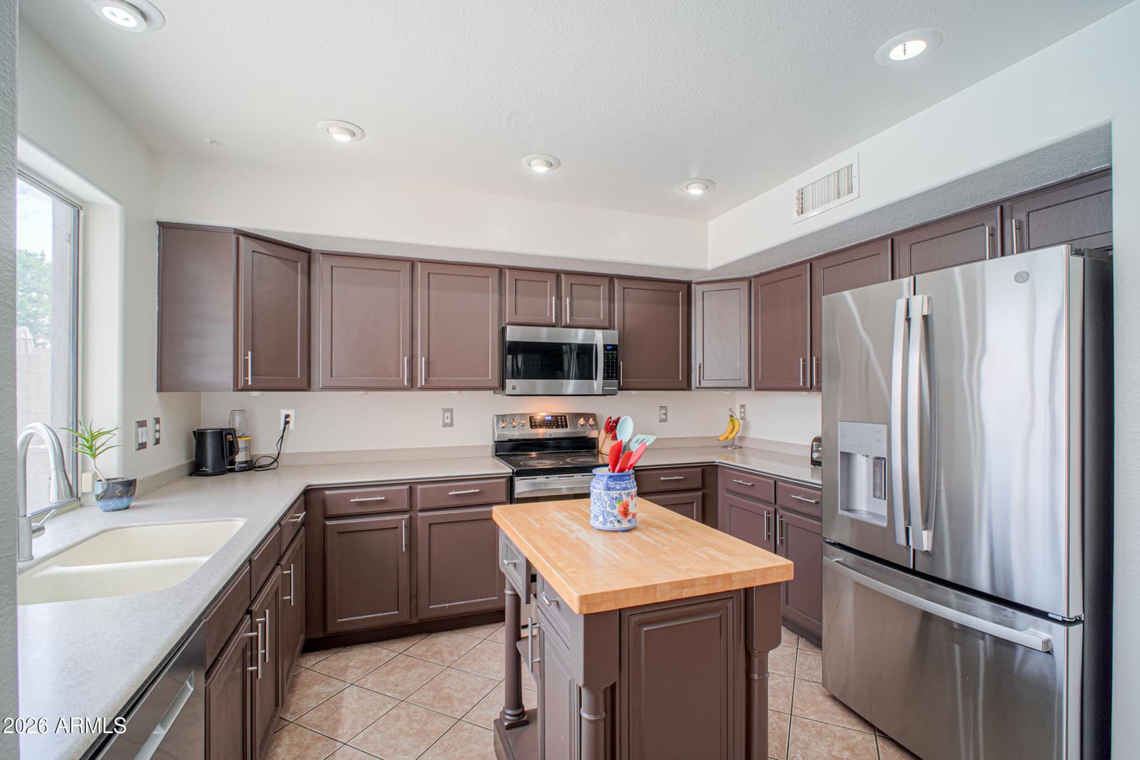 11458 E PORTAL Avenue, Mesa, AZ 85212 — photo 13 of 39