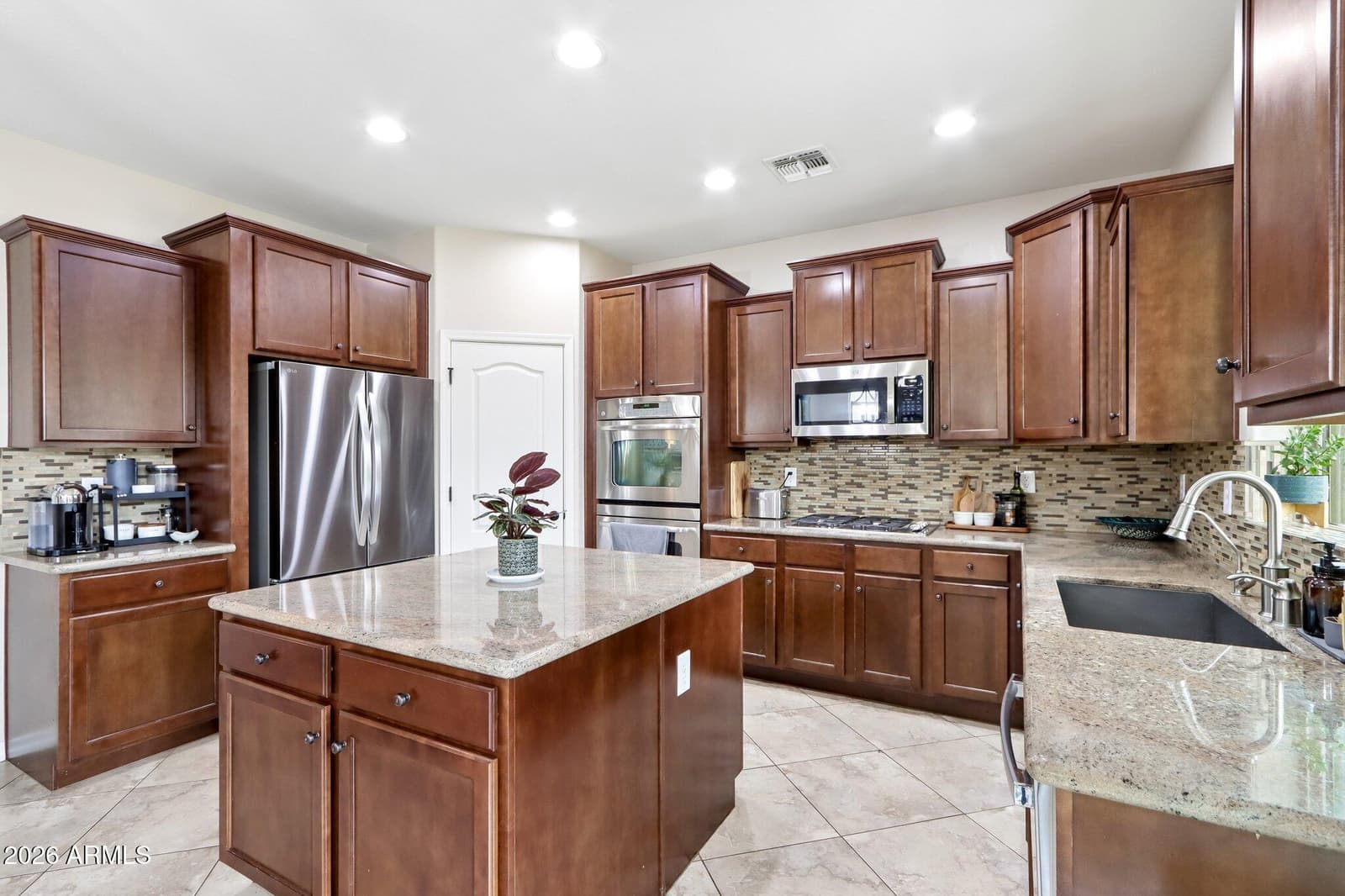 25121 N 55TH Drive, Phoenix, AZ 85083 — photo 3 of 79