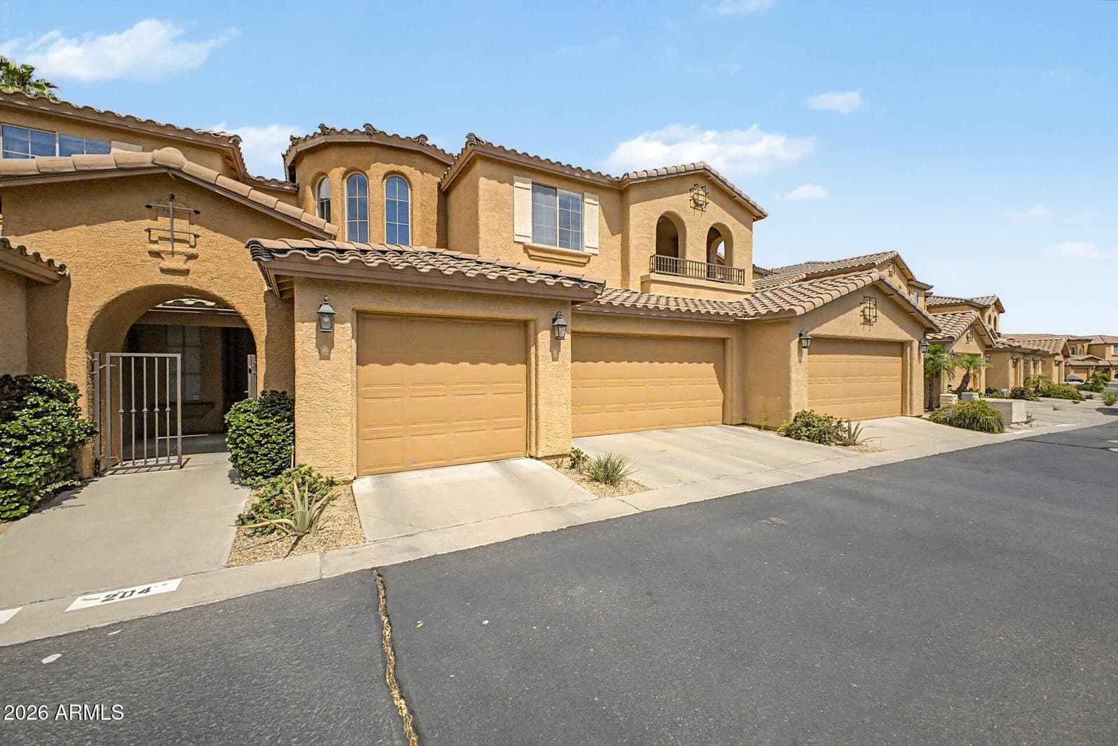 10655 N 9th Street 205, Phoenix, AZ 85020 — photo 3 of 37