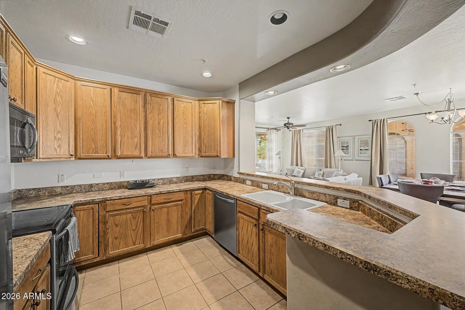 10655 N 9th Street 205, Phoenix, AZ 85020 — photo 11 of 37