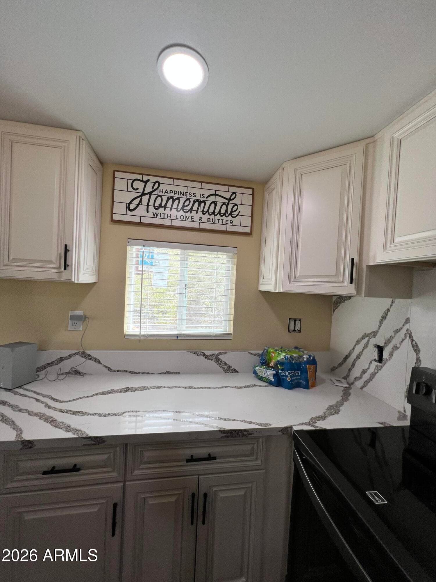 20621 E EMERALD Drive, Black Canyon City, AZ 85324 — photo 12 of 44