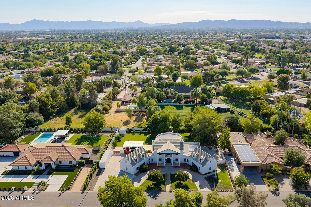 620 N TAMARISK Street, Chandler, AZ 85224 — photo 5 of 43