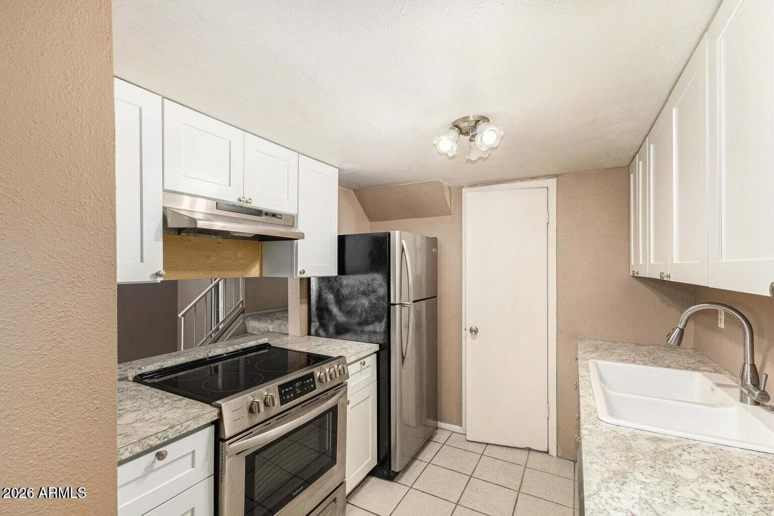 8417 N 34TH Avenue, Phoenix, AZ 85051 — photo 4 of 7