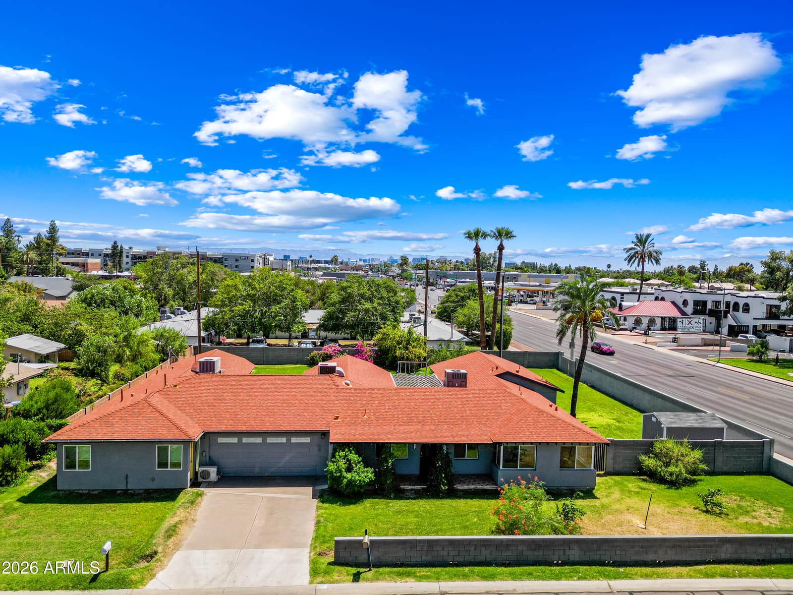 701 E MCLELLAN Boulevard, Phoenix, AZ 85014 — photo 3 of 80