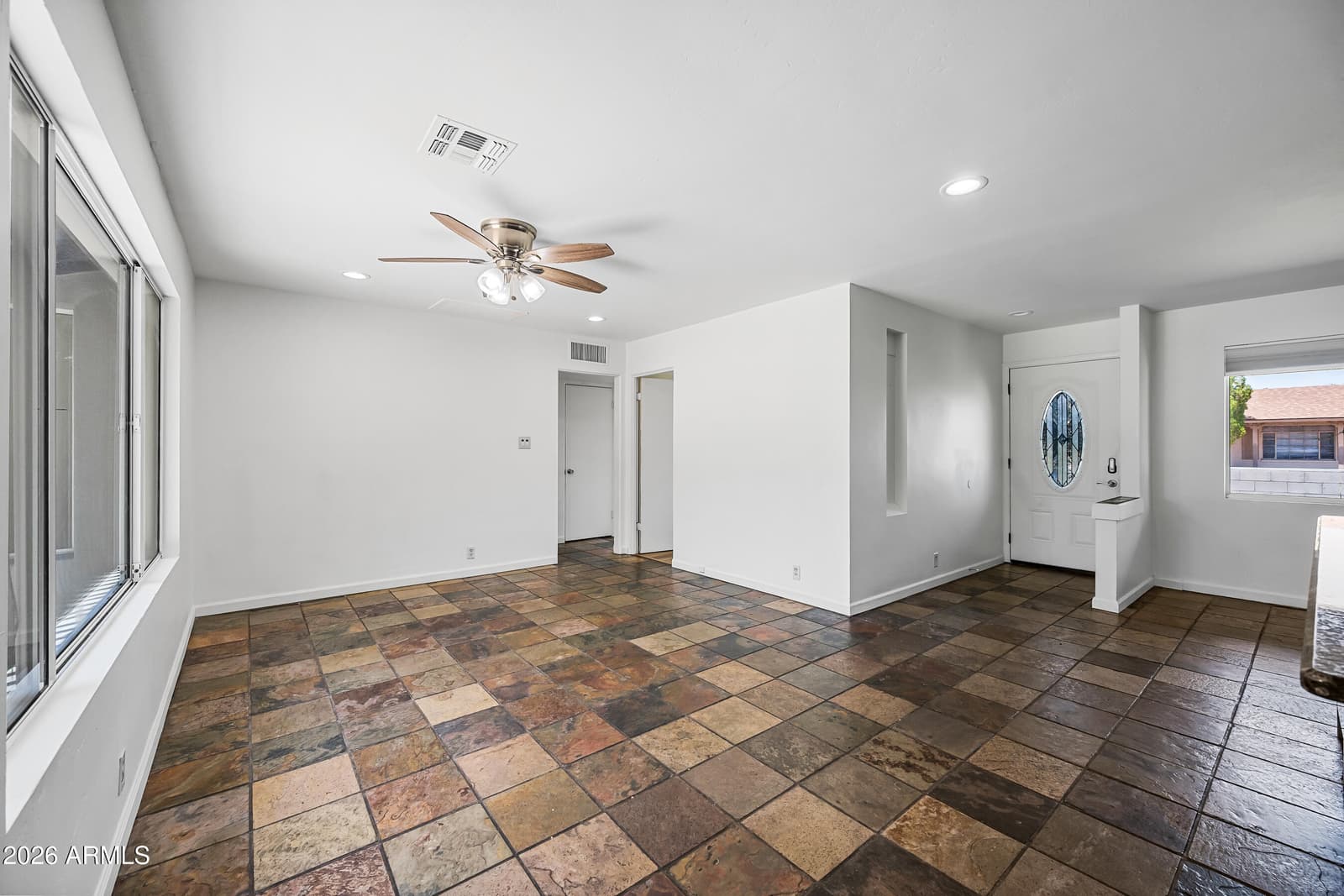 701 E MCLELLAN Boulevard, Phoenix, AZ 85014 — photo 14 of 80