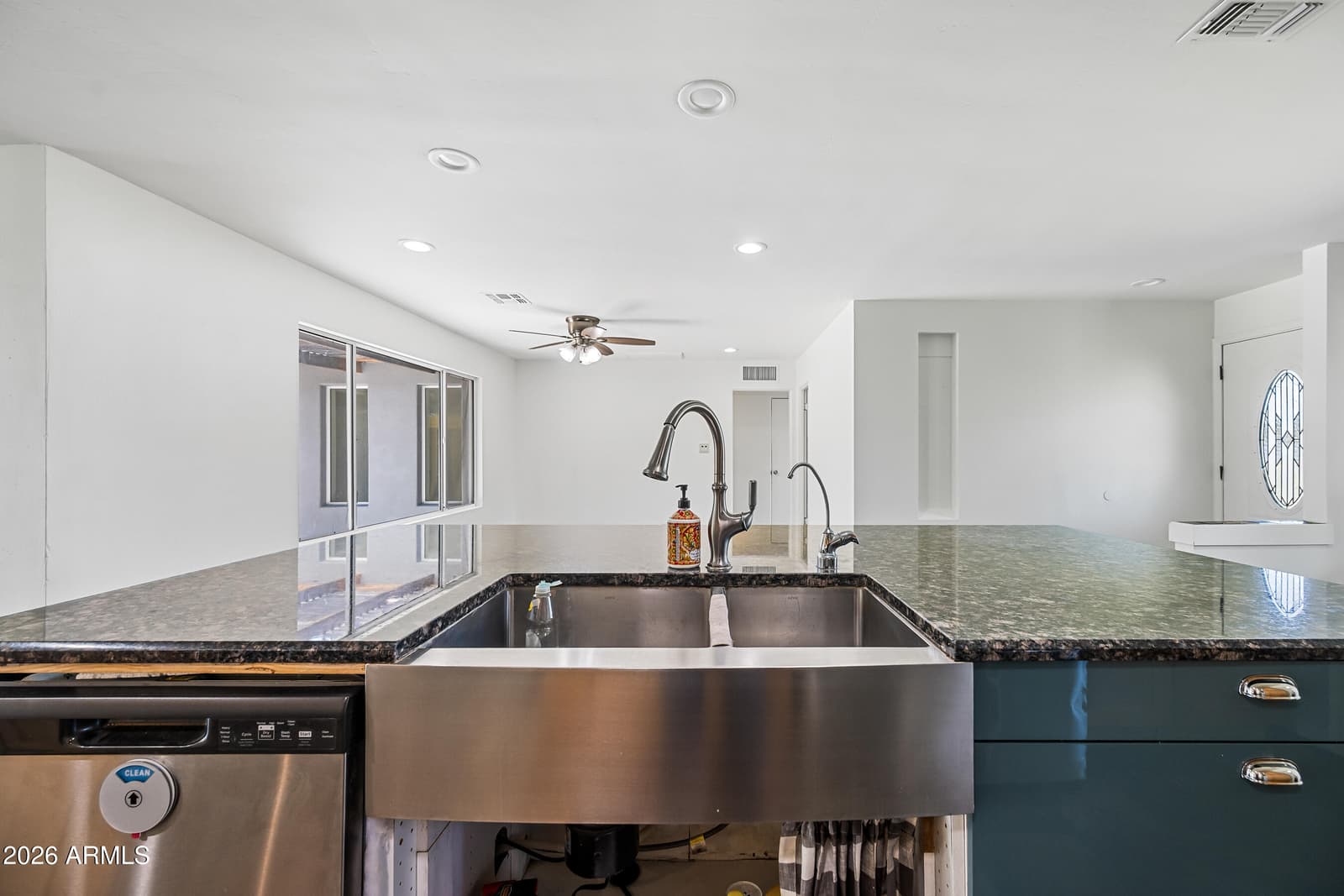 701 E MCLELLAN Boulevard, Phoenix, AZ 85014 — photo 21 of 80