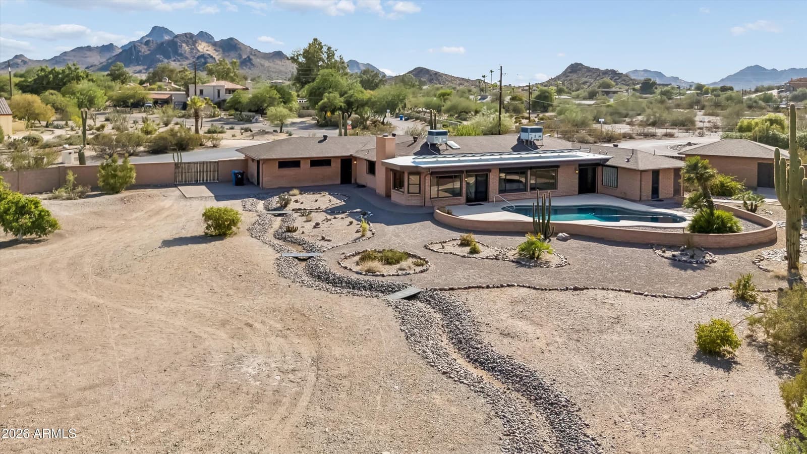 9607 N 40TH Street, Phoenix, AZ 85028 — photo 1 of 94