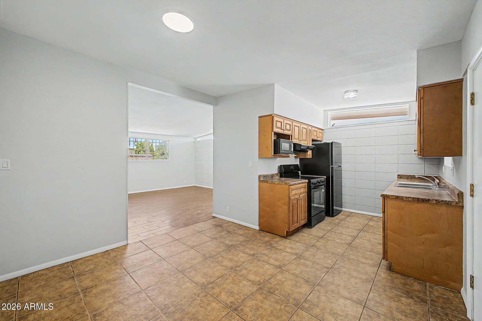 3543 W PUGET Avenue, Phoenix, AZ 85051 — photo 10 of 29