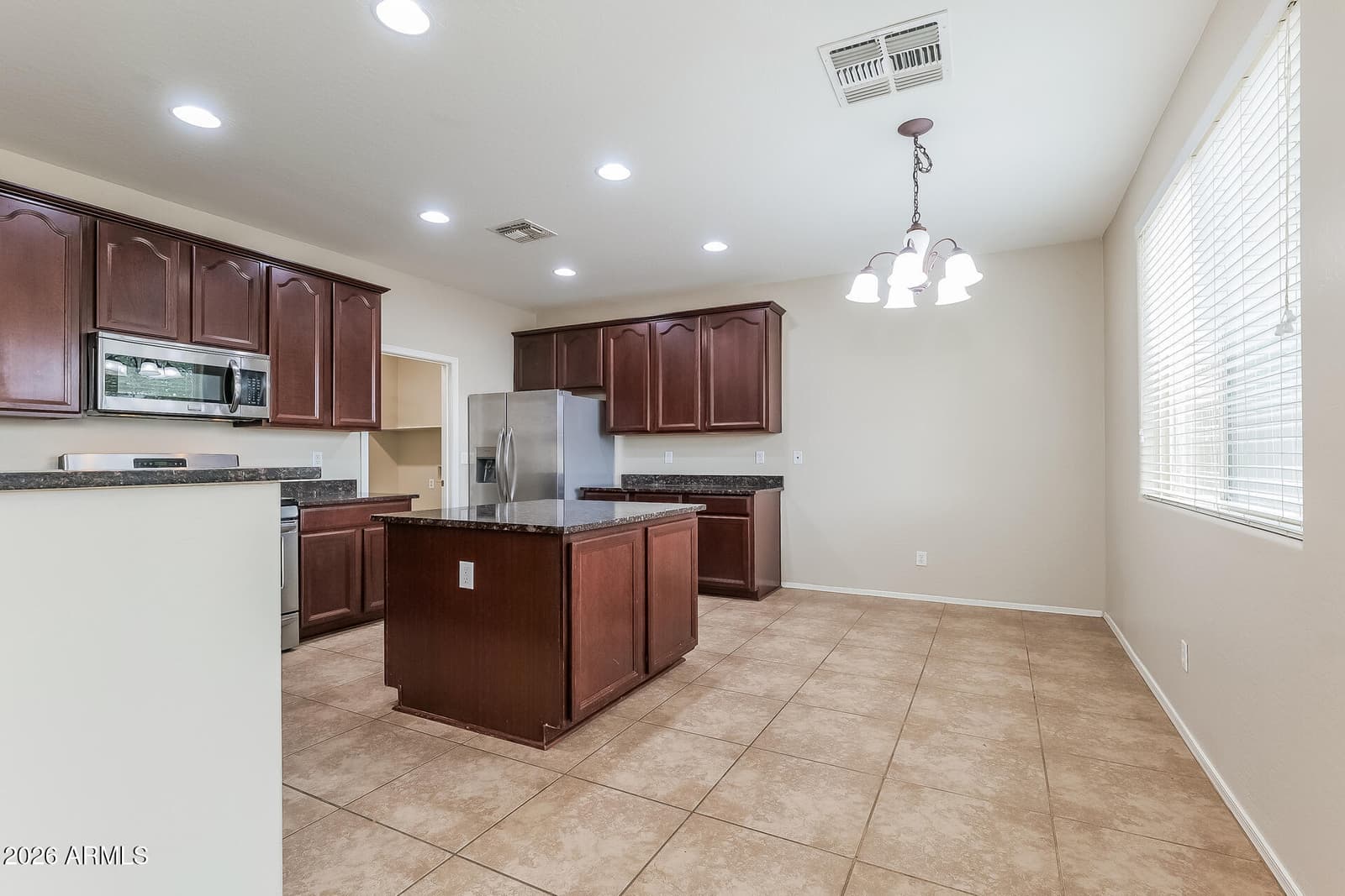 19204 N LARIAT Road, Maricopa, AZ 85138 — photo 5 of 22