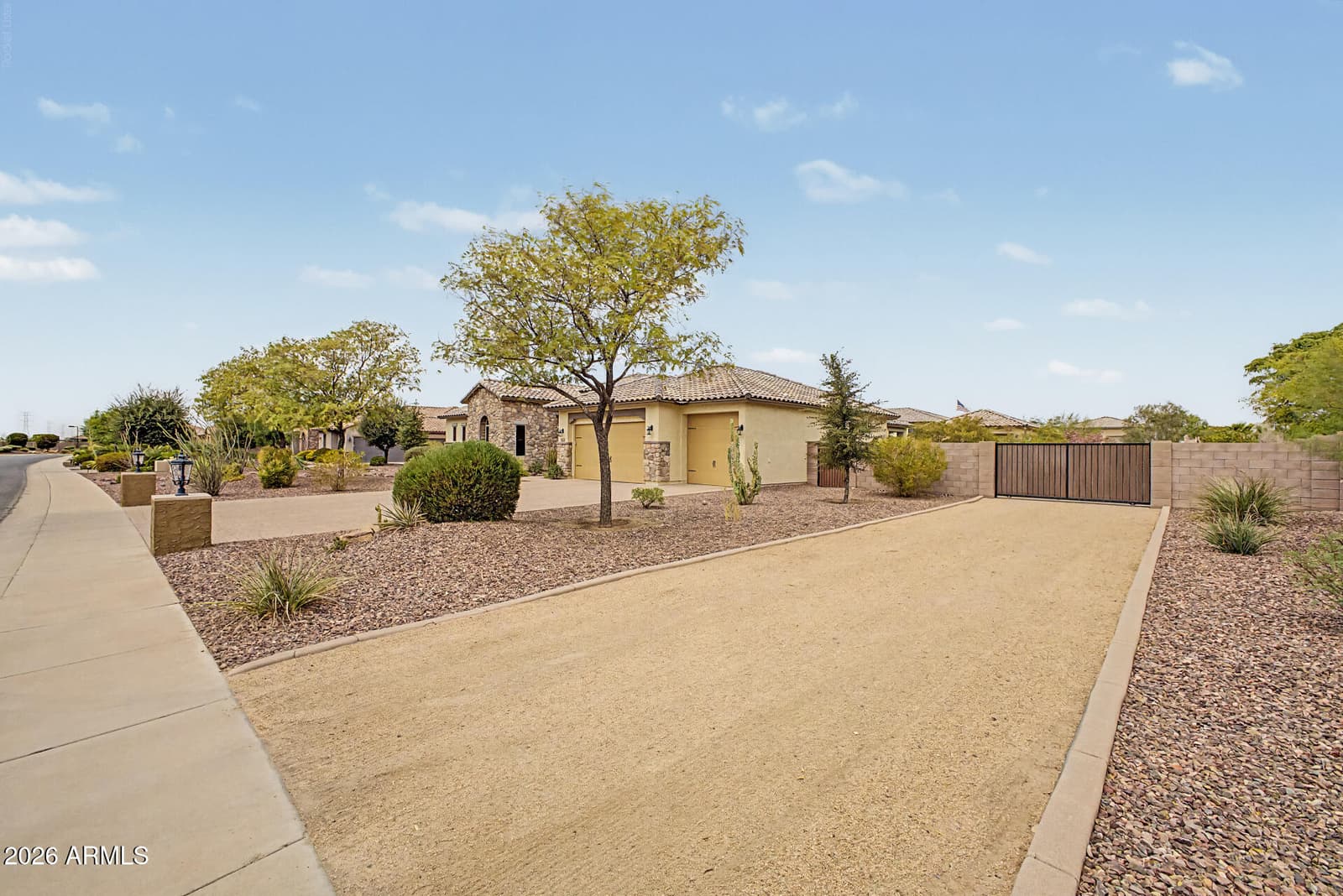 7314 W WHISPERING WIND Drive, Peoria, AZ 85383 — photo 4 of 82