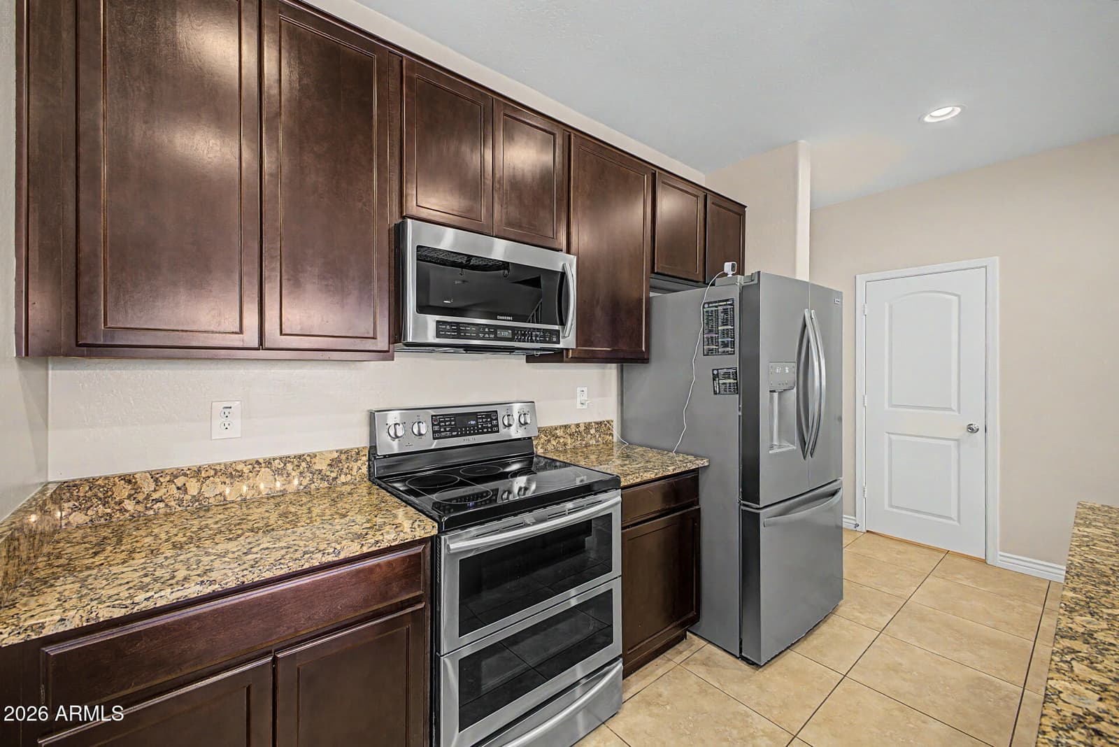 7829 W PIKE Place, Phoenix, AZ 85035 — photo 10 of 34