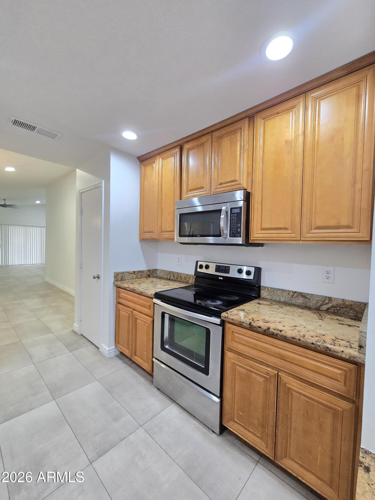 11819 N 75TH Drive, Peoria, AZ 85345 — photo 13 of 45