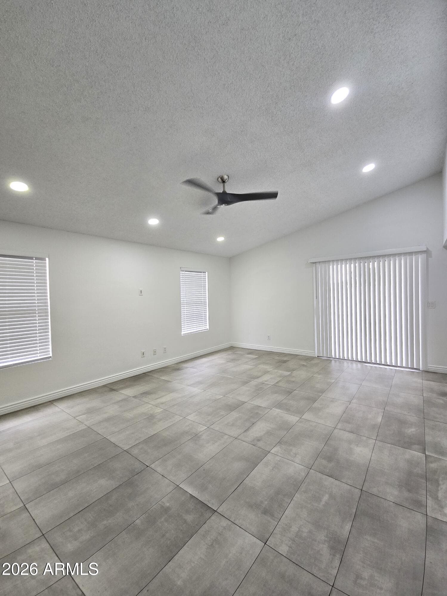 11819 N 75TH Drive, Peoria, AZ 85345 — photo 9 of 45