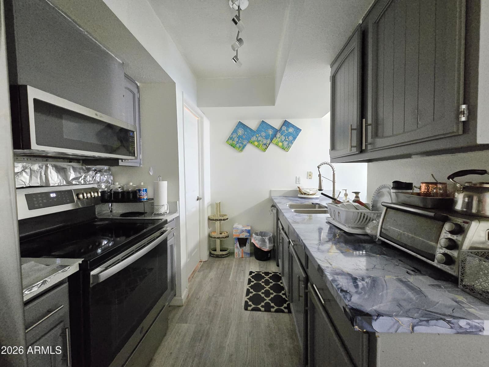 925 W PEORIA Avenue 44, Phoenix, AZ 85029 — photo 15 of 27