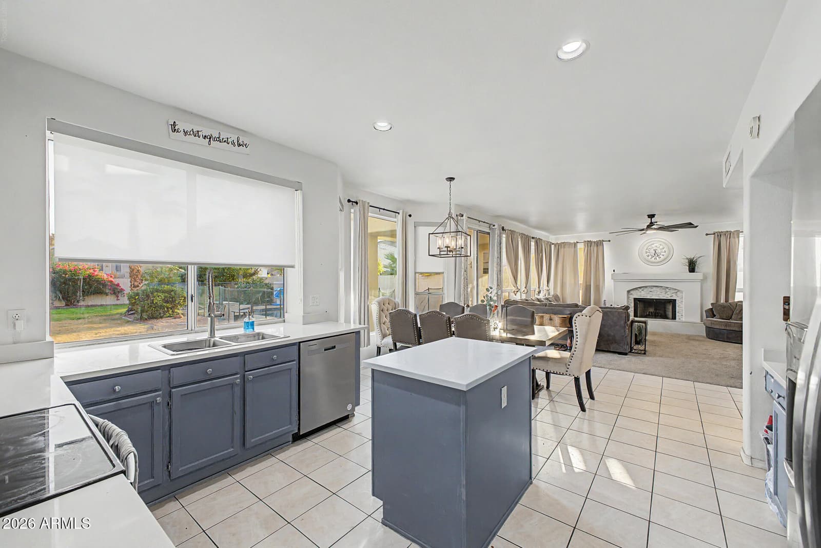 14264 S 12TH Place, Phoenix, AZ 85048 — photo 10 of 38