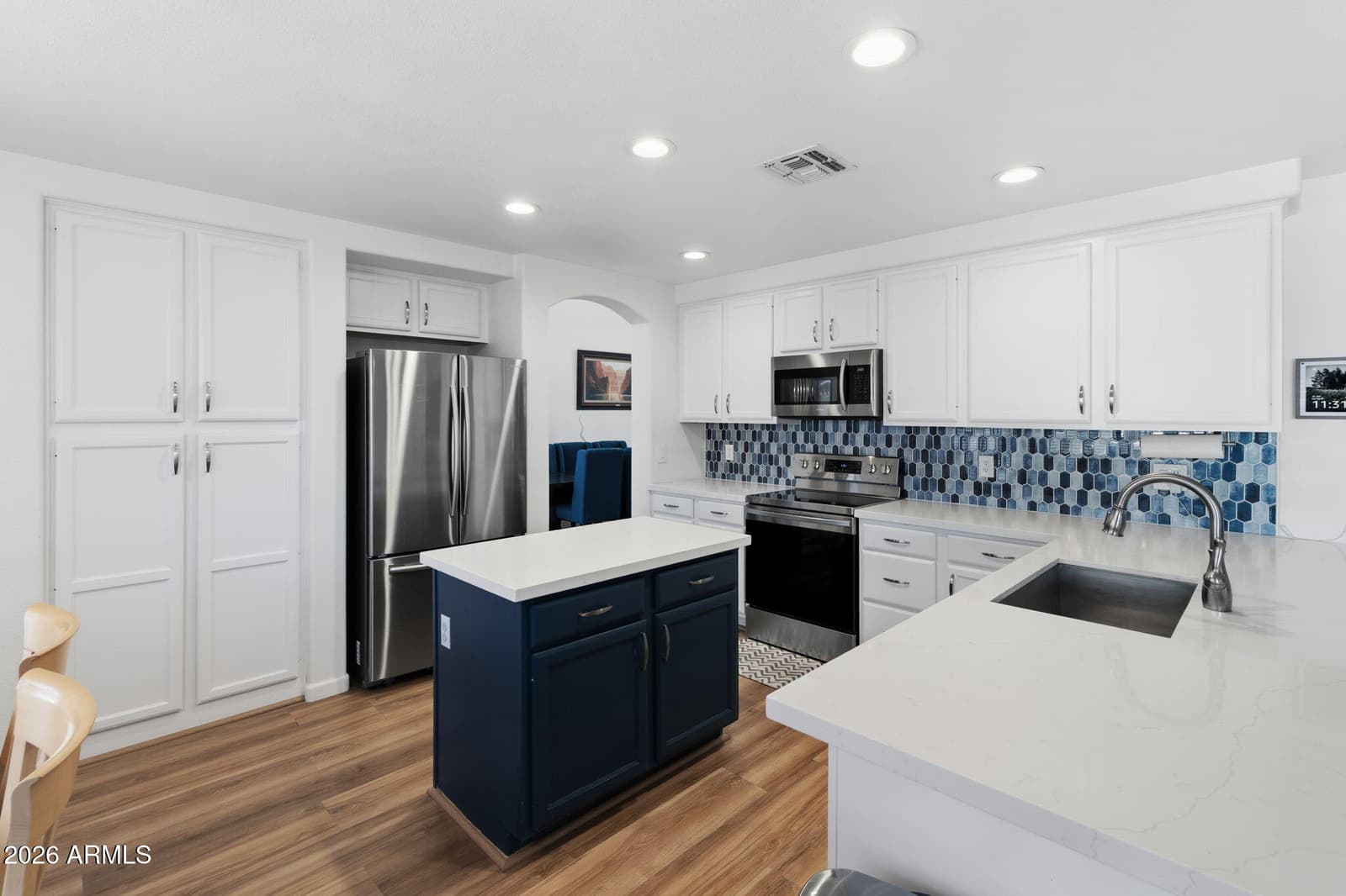 314 N NEVADA Way, Gilbert, AZ 85233 — photo 10 of 33
