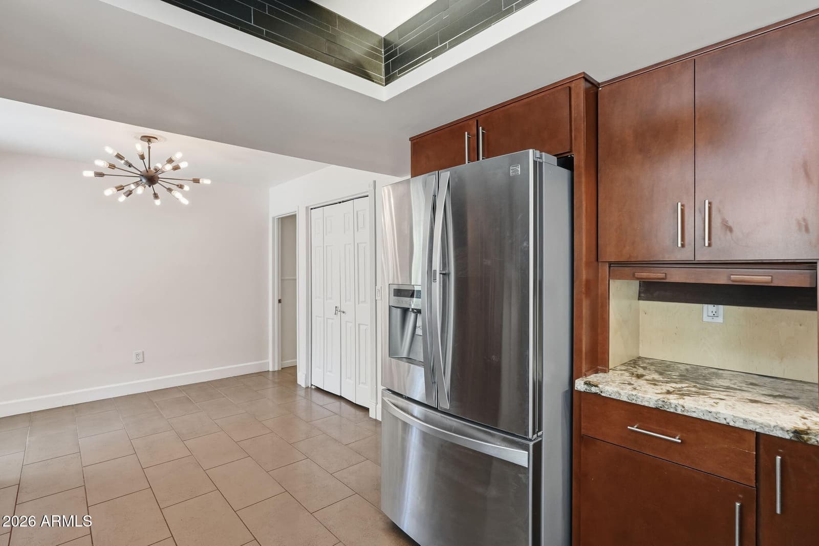 933 E LEEWARD Lane, Tempe, AZ 85283 — photo 12 of 36