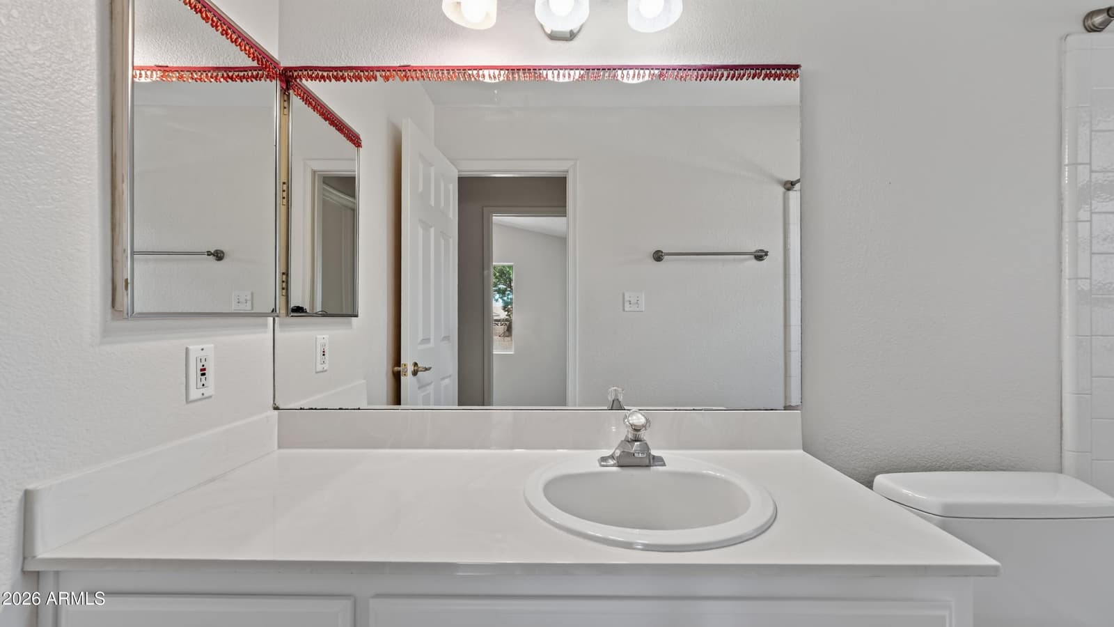 7137 S Pinon Drive, Hereford, AZ 85615 — photo 32 of 44