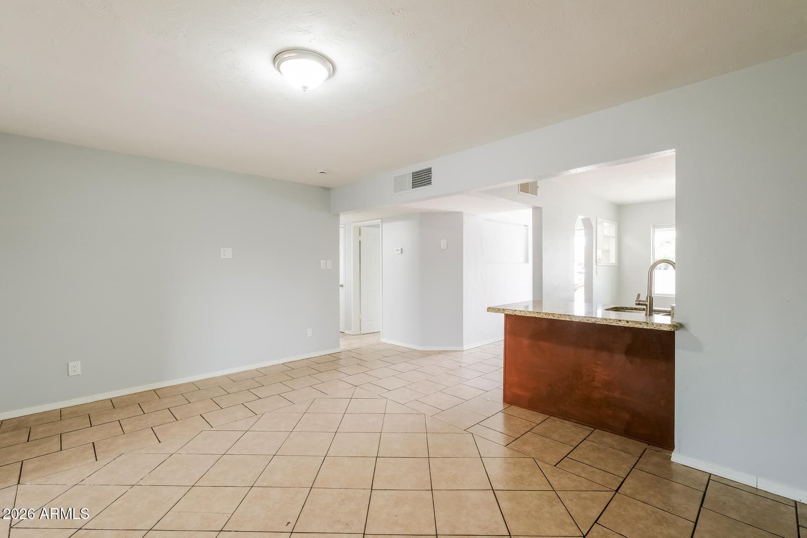 2315 W MARYLAND Avenue, Phoenix, AZ 85015 — photo 3 of 21