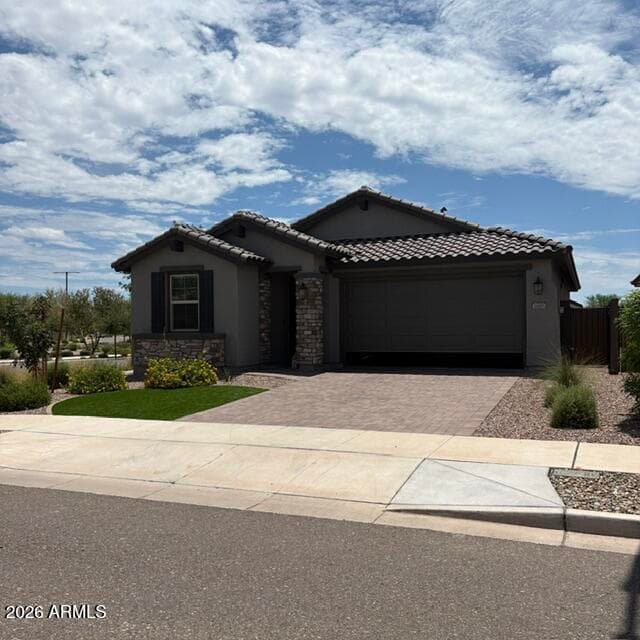 16185 W MARIPOSA GRANDE, Surprise, AZ 85387 — photo 2 of 26