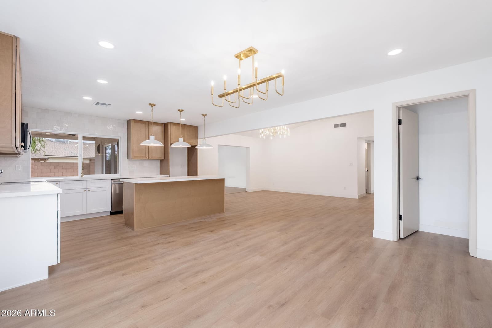 15015 N 23RD Avenue, Phoenix, AZ 85023 — photo 14 of 39