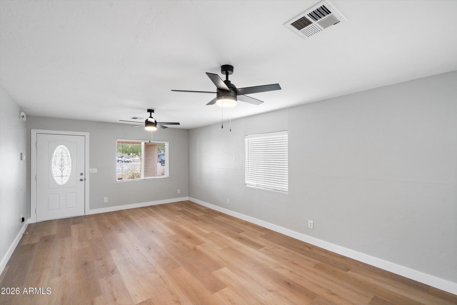 5220 N 21st Avenue, Phoenix, AZ 85015 — photo 8 of 43
