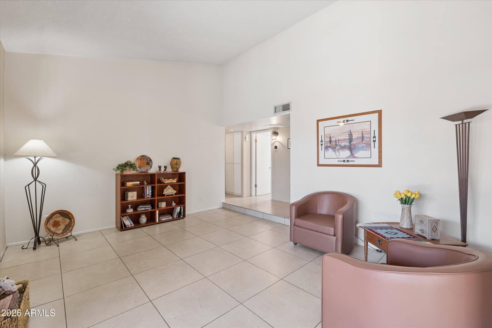 905 S Hacienda Drive, Tempe, AZ 85281 — photo 5 of 25