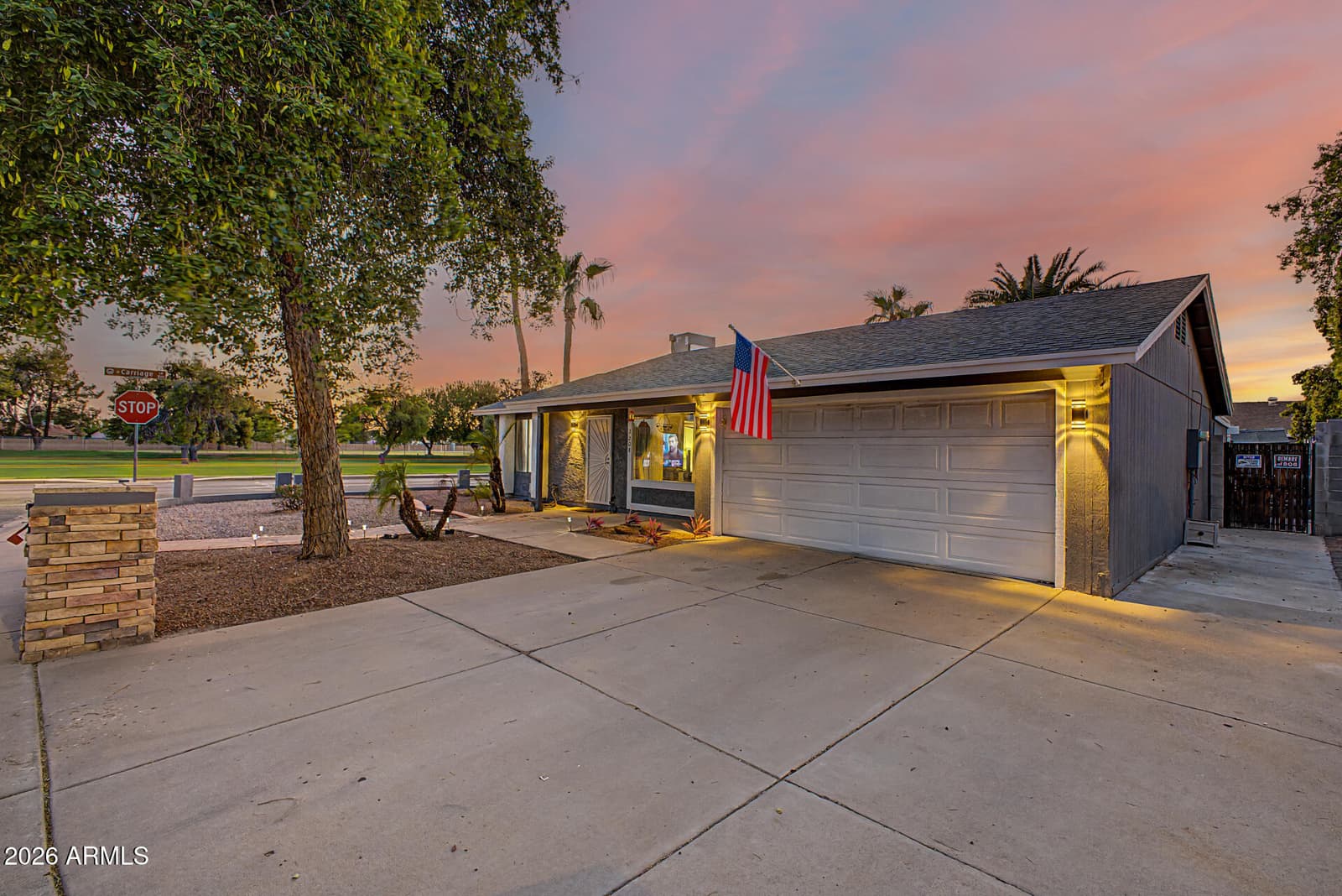 2208 W SILVERGATE Drive, Chandler, AZ 85224 — photo 2 of 57