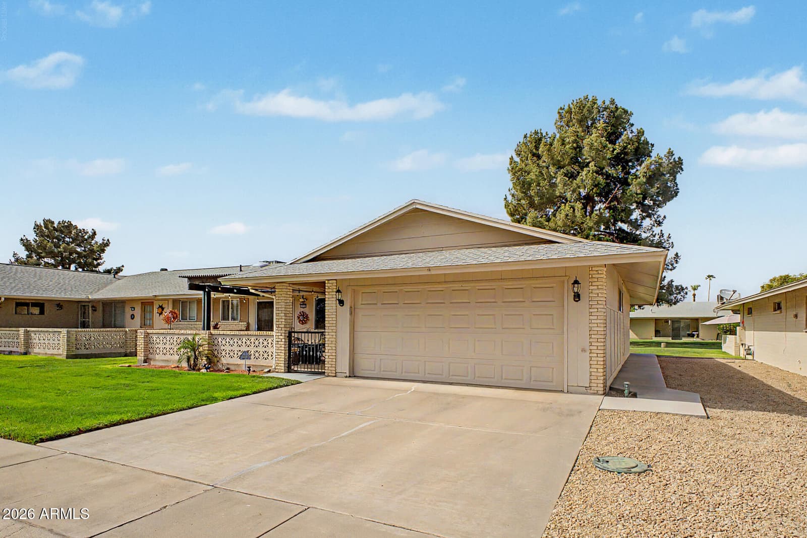 10732 W CARON Drive, Sun City, AZ 85351 — photo 6 of 43