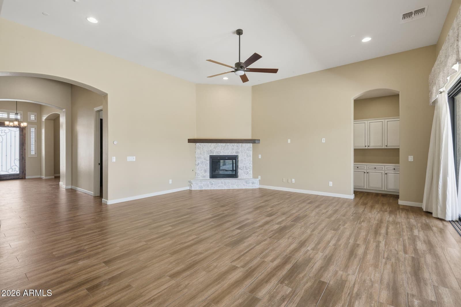 2471 E ROBIN Court, Gilbert, AZ 85296 — photo 16 of 47