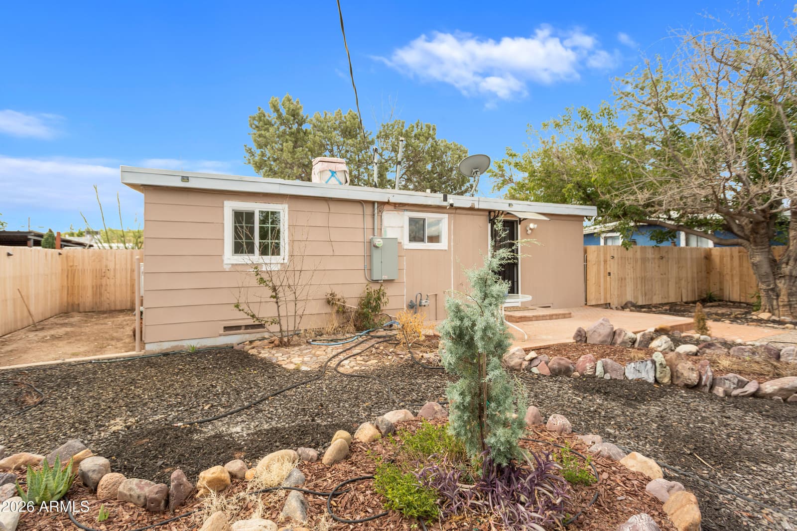 111 E APACHE Street, Huachuca City, AZ 85616 — photo 28 of 30