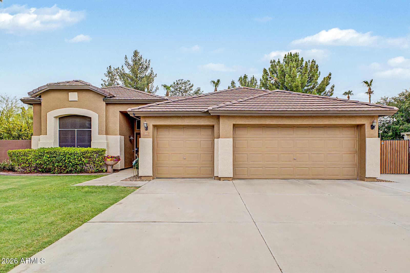 265 E LIBERTY Lane, Gilbert, AZ 85296 — photo 1 of 40