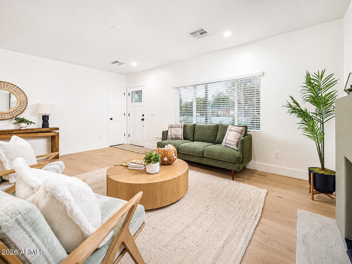 150 W PIERSON Street, Phoenix, AZ 85013 — photo 3 of 22