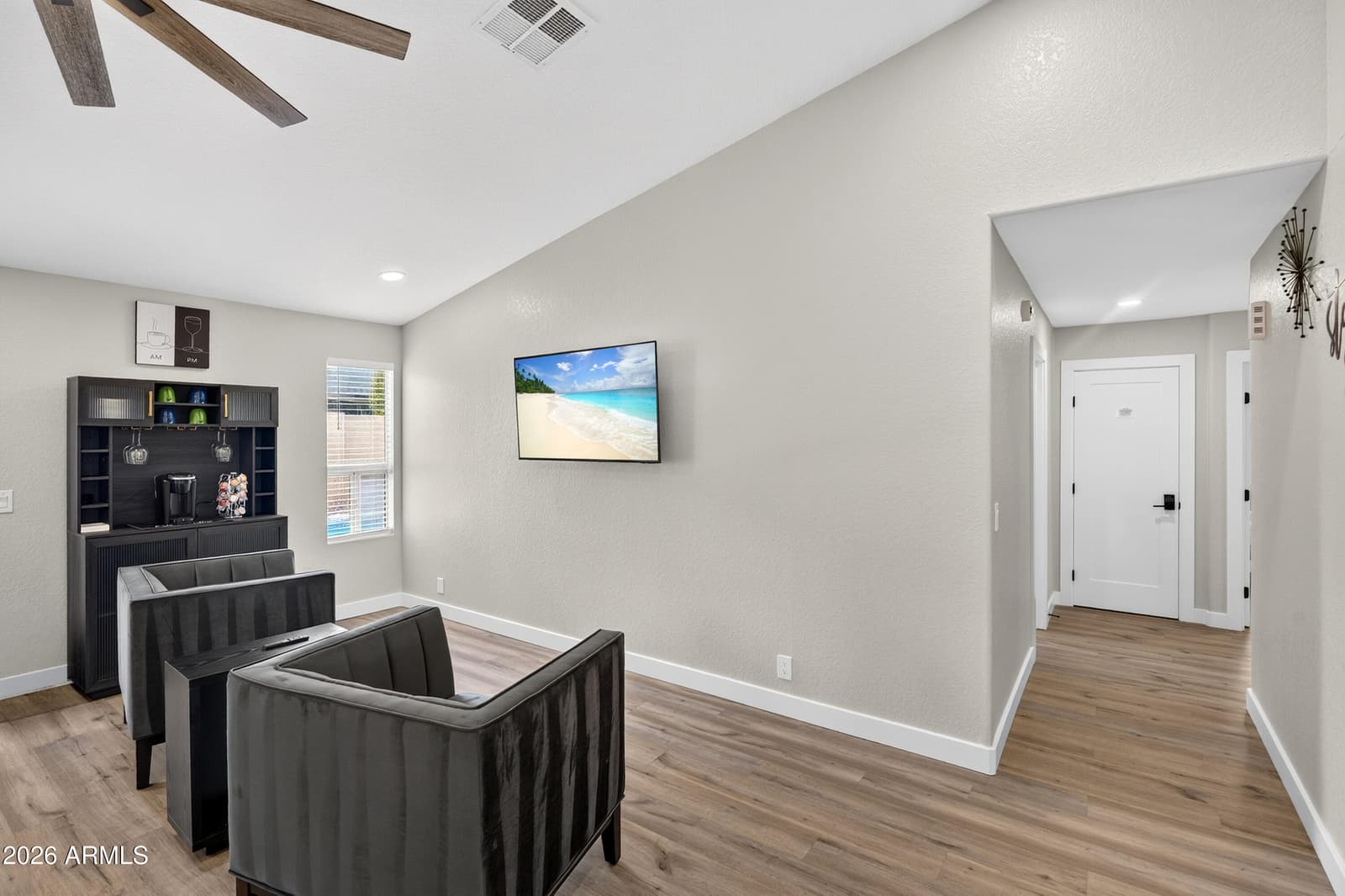8947 W SIERRA VISTA Drive, Glendale, AZ 85305 — photo 9 of 41