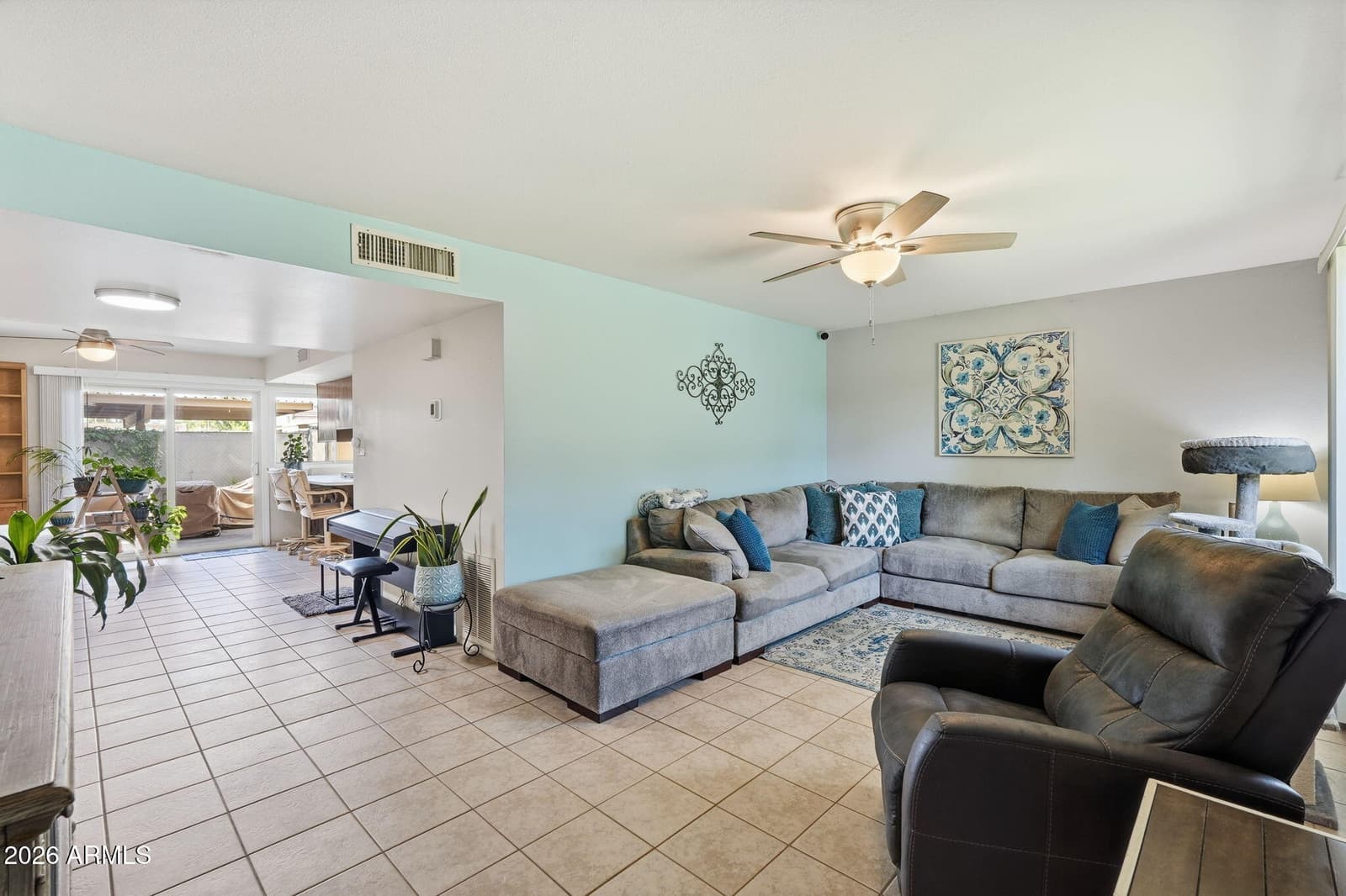 1407 E MALIBU Drive, Tempe, AZ 85282 — photo 8 of 21