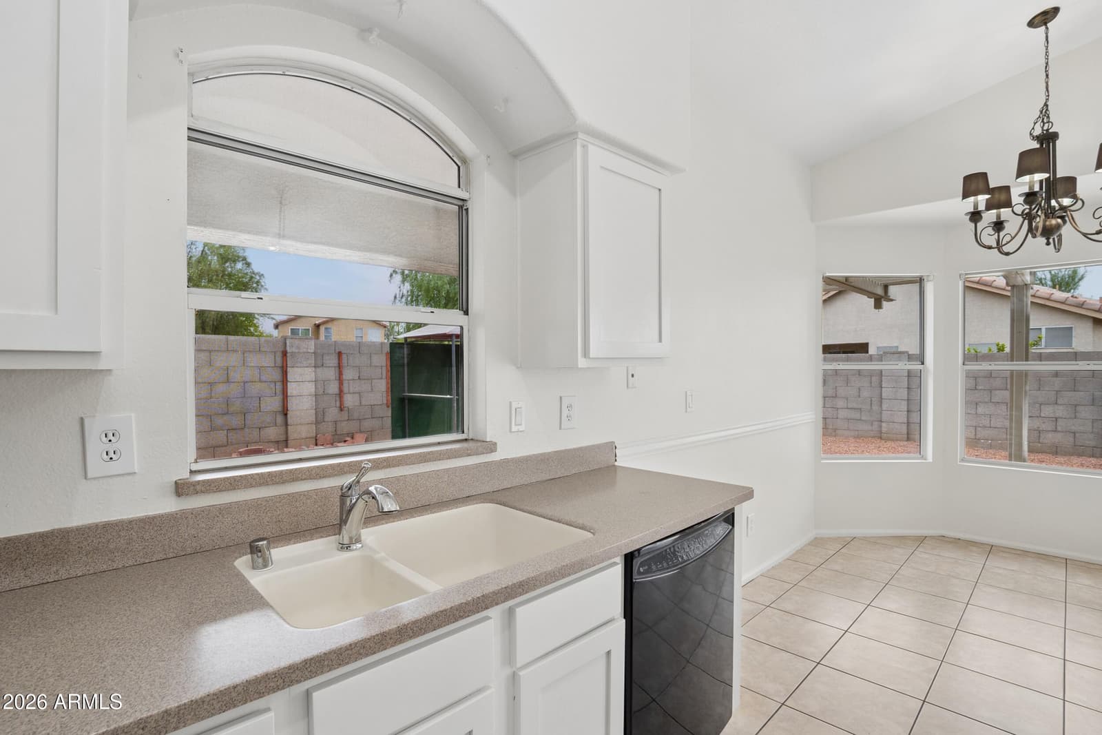 15661 W HAMMOND Drive, Goodyear, AZ 85338 — photo 11 of 50