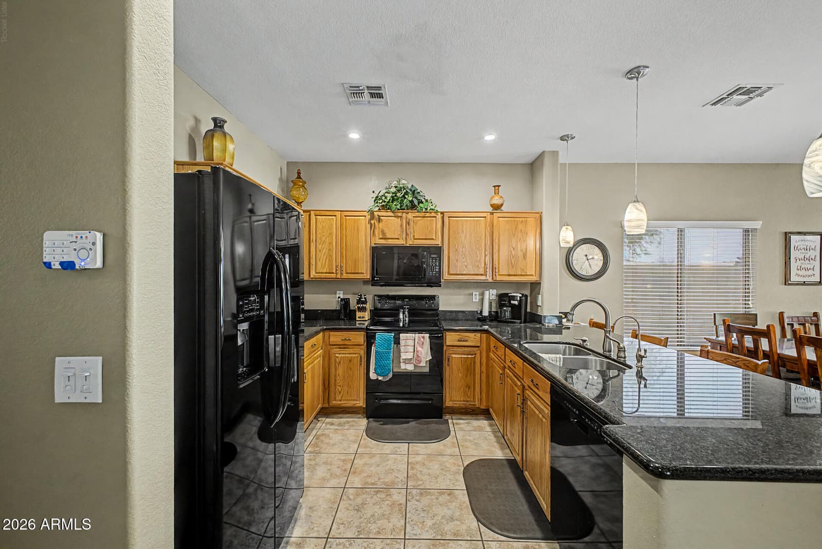 30381 N DESERT WILLOW Boulevard, San Tan Valley, AZ 85143 — photo 9 of 42