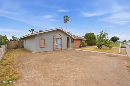 3709 W YUCCA Street, Phoenix, AZ 85029 — photo 2 of 22