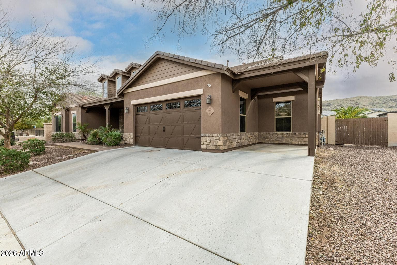 3139 E HARWELL Road, Phoenix, AZ 85042 — photo 2 of 15