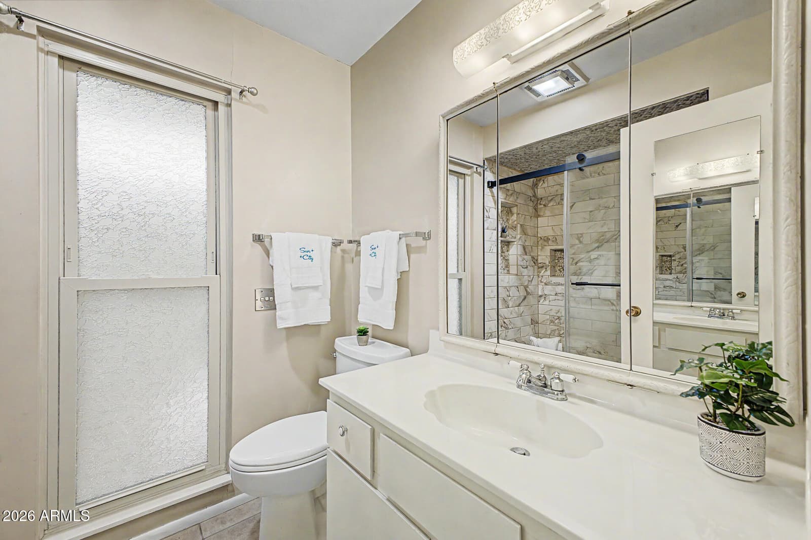 9433 W HUTTON Drive, Sun City, AZ 85351 — photo 15 of 43