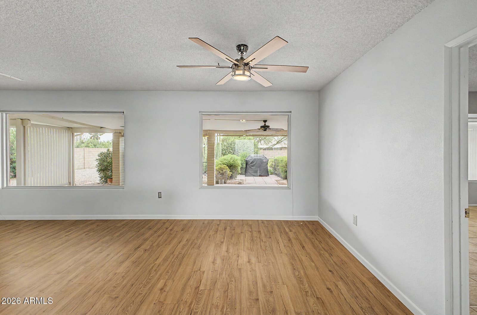 9433 W HUTTON Drive, Sun City, AZ 85351 — photo 11 of 43