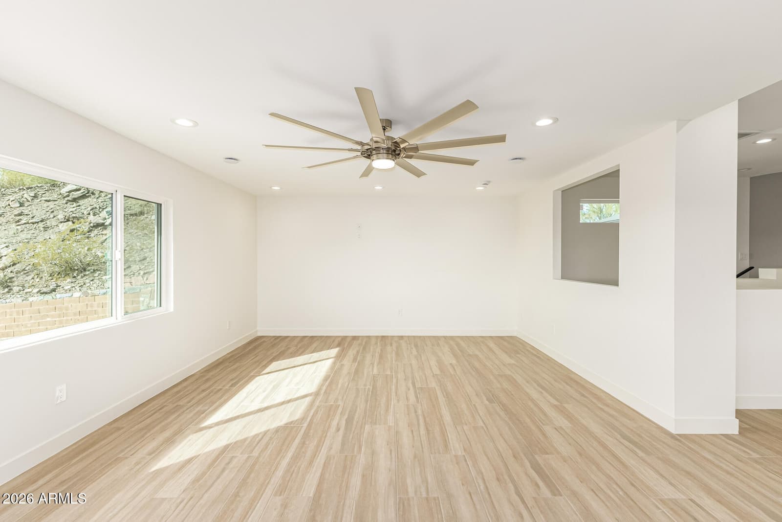 1402 E Las Palmaritas Drive, Phoenix, AZ 85020 — photo 10 of 82