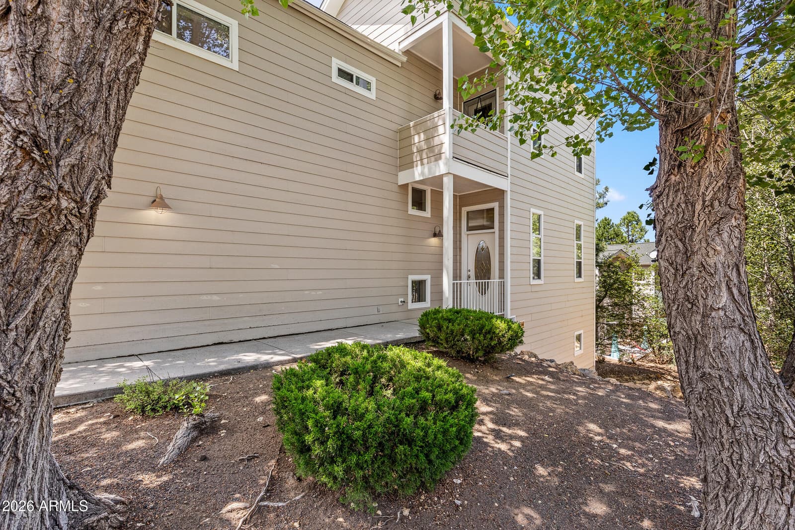 4450 E SAVANNAH Circle, Flagstaff, AZ 86004 — photo 3 of 34