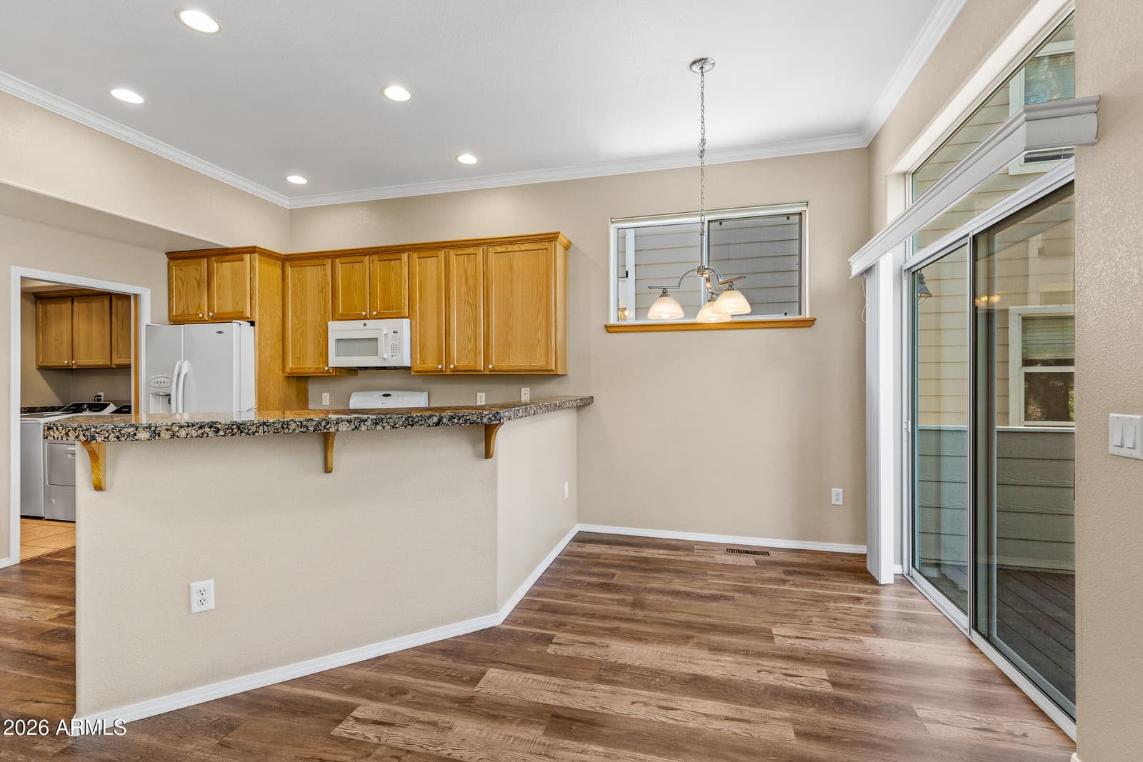 4450 E SAVANNAH Circle, Flagstaff, AZ 86004 — photo 10 of 34