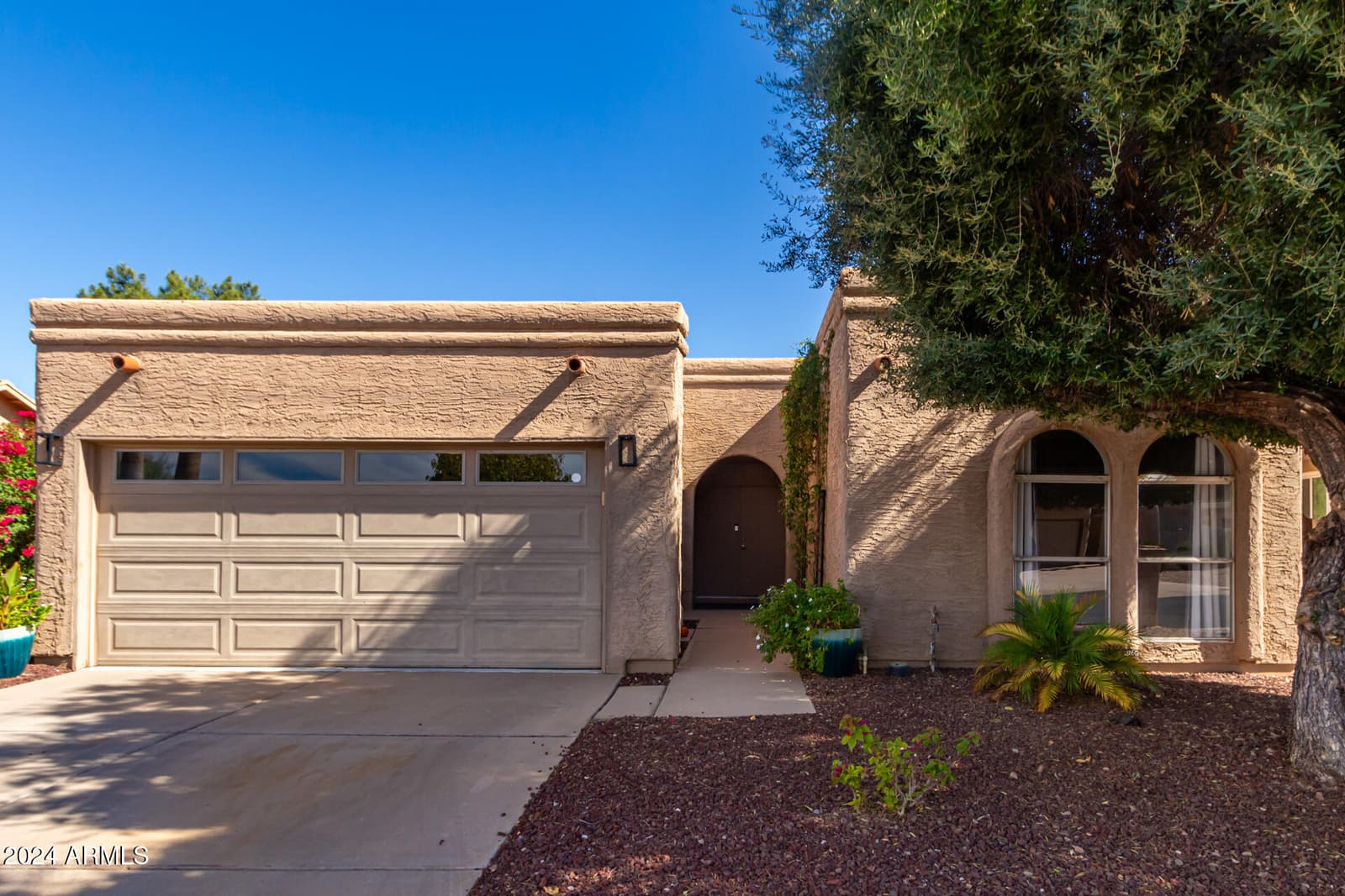 26437 S SEDONA Drive, Sun Lakes, AZ 85248 — photo 2 of 24