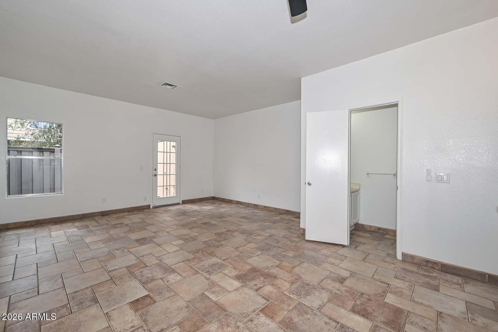 18837 N 34TH Drive 4, Phoenix, AZ 85027 — photo 12 of 35