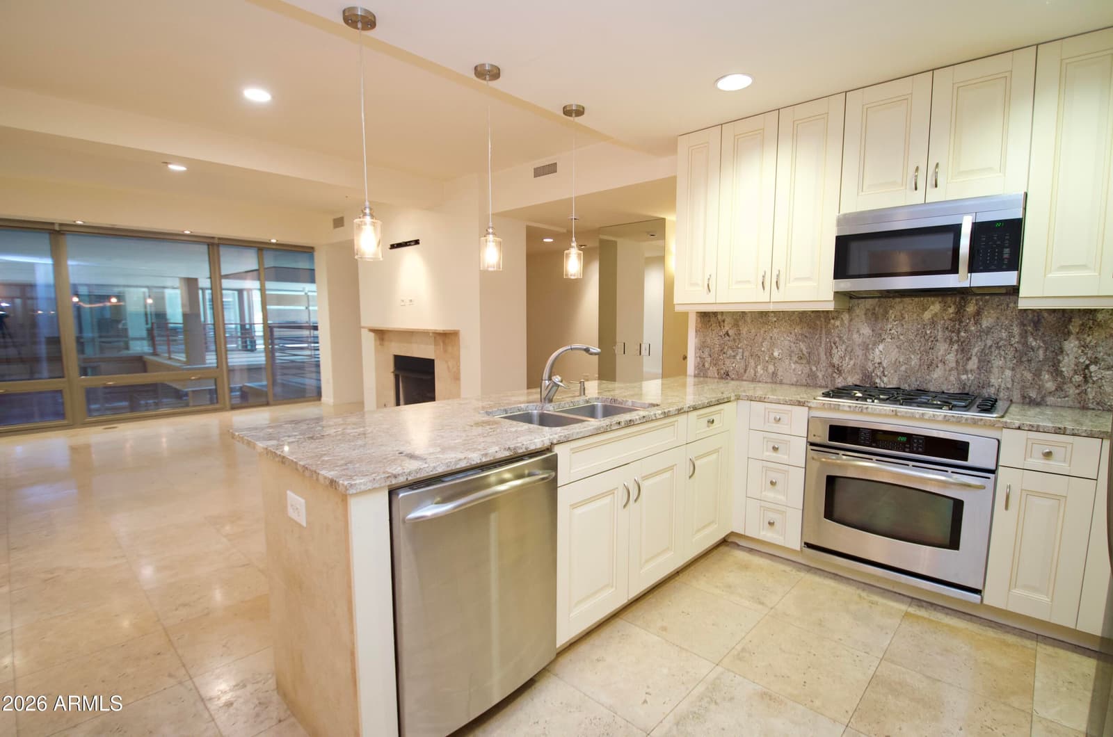 7147 E RANCHO VISTA Drive 3010, Scottsdale, AZ 85251 — photo 5 of 39