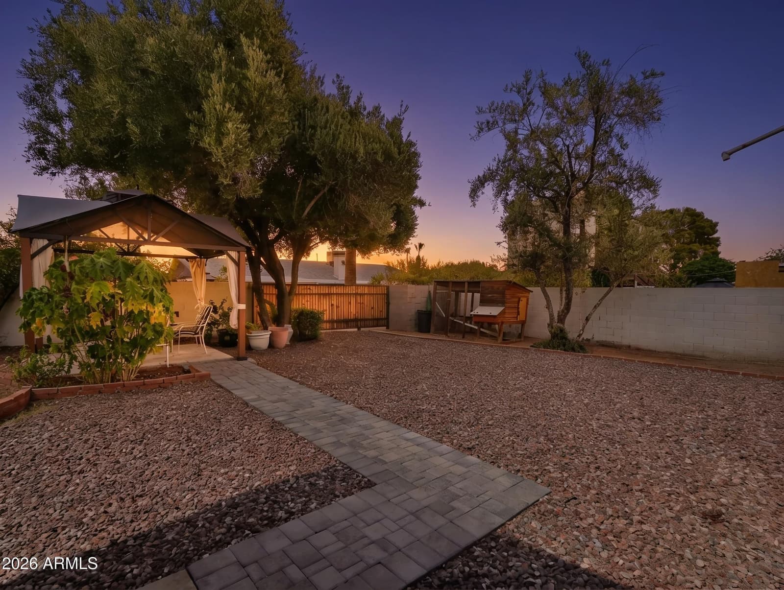 3048 E SIERRA Street, Phoenix, AZ 85028 — photo 27 of 33